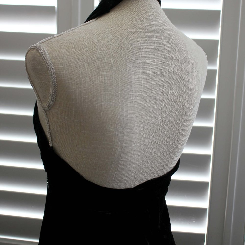 City Triangles Velvet Embellished Halter Top - Picture 4 of 4